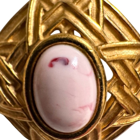 Vintage 80’s Monet Geometric Gold Pink Cabochon Clip-On Earrings - Picture 2 of 7